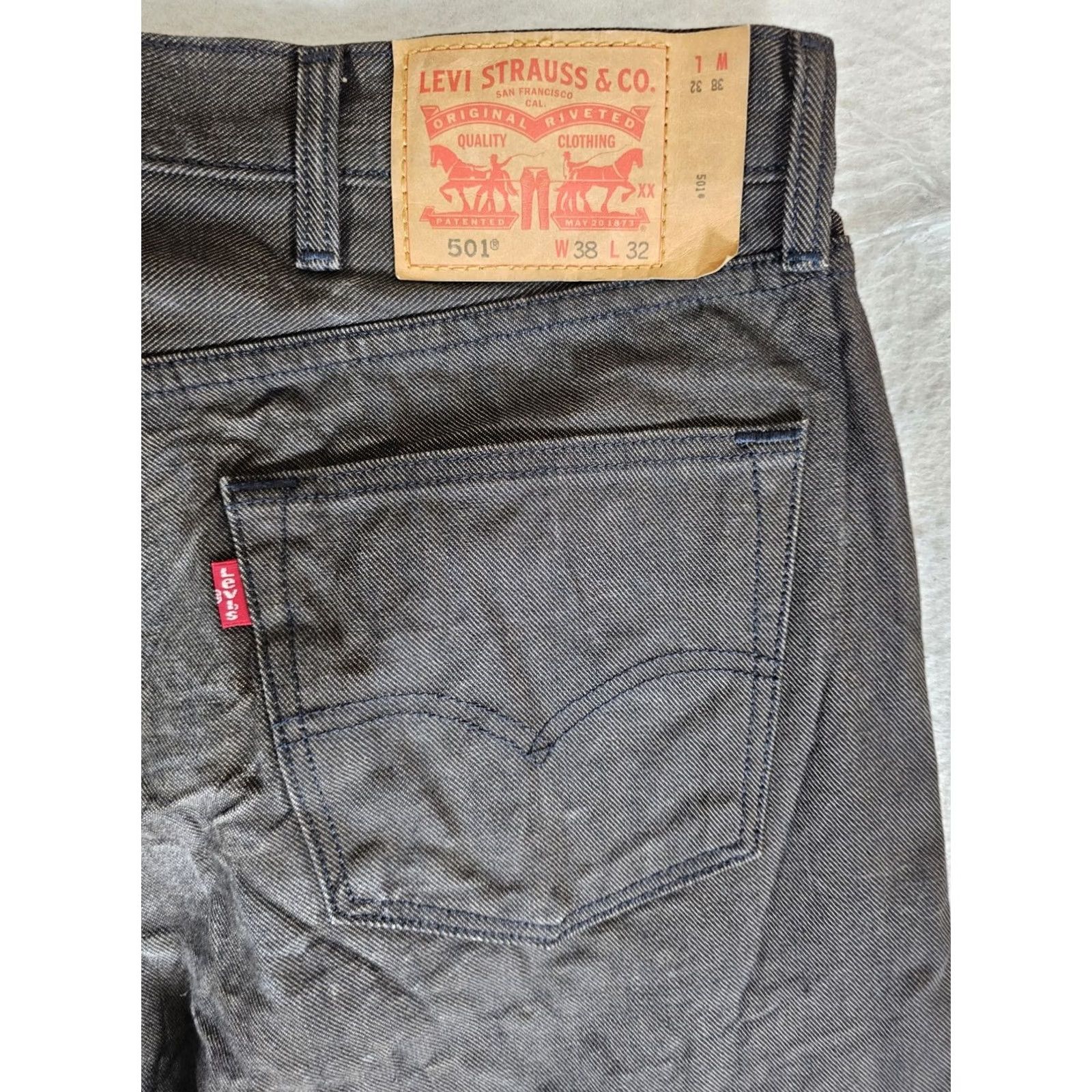 Levi's Levi's 501 Jeans Straight Leg Denim Jeans Dark Gray Mens 38x32 Vintage 90s Retro Button Fly Regular Rise Middle 5-Pocket Denim Cotton Clothing Mens Size US 38 / EU 54 - 6 Thumbnail