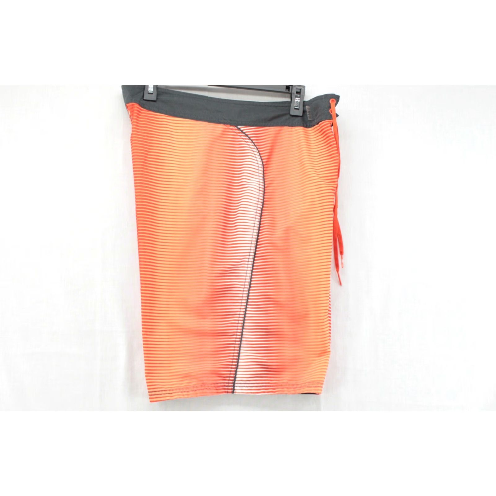 Nike Nike Board Shorts Men 34 Orange & Red Swim Trunks Pocket Classic Style 709959 Size US 34 / EU 50 - 6 Thumbnail