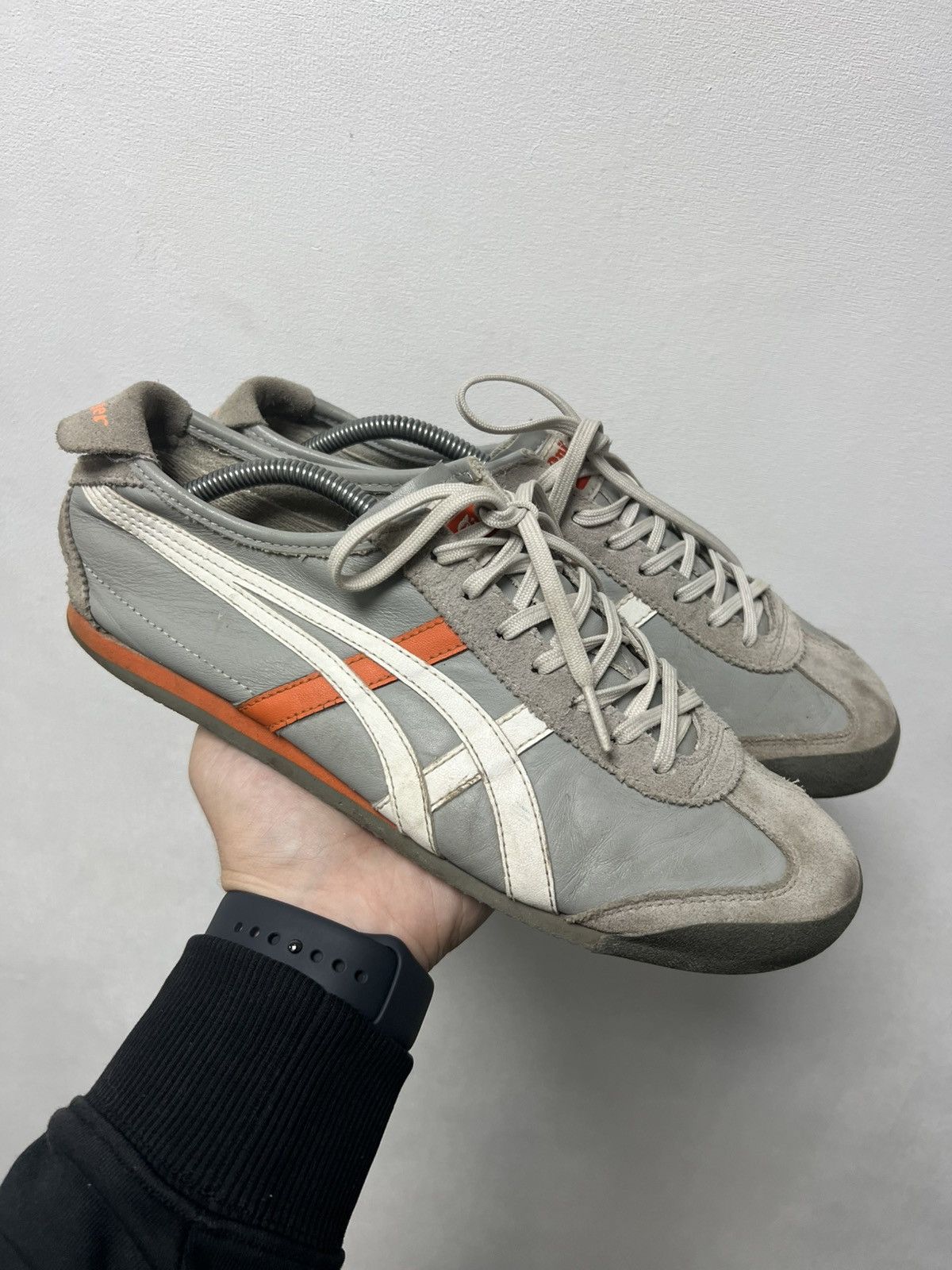 Asics Asics Tiger Onitsuka Sneakers Vintage Y2k Size US 9.5 / EU 42-43 - 1 Thumbnail