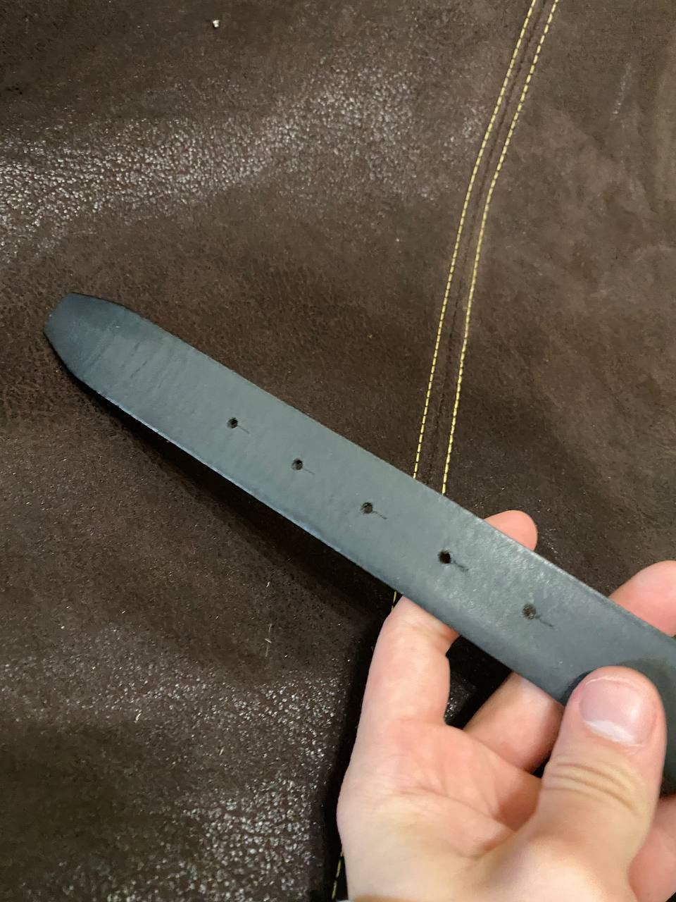 Hugo Boss black leather belt a metal buckle, possibly from Hugo Boss. Size ONE SIZE - 8 Thumbnail