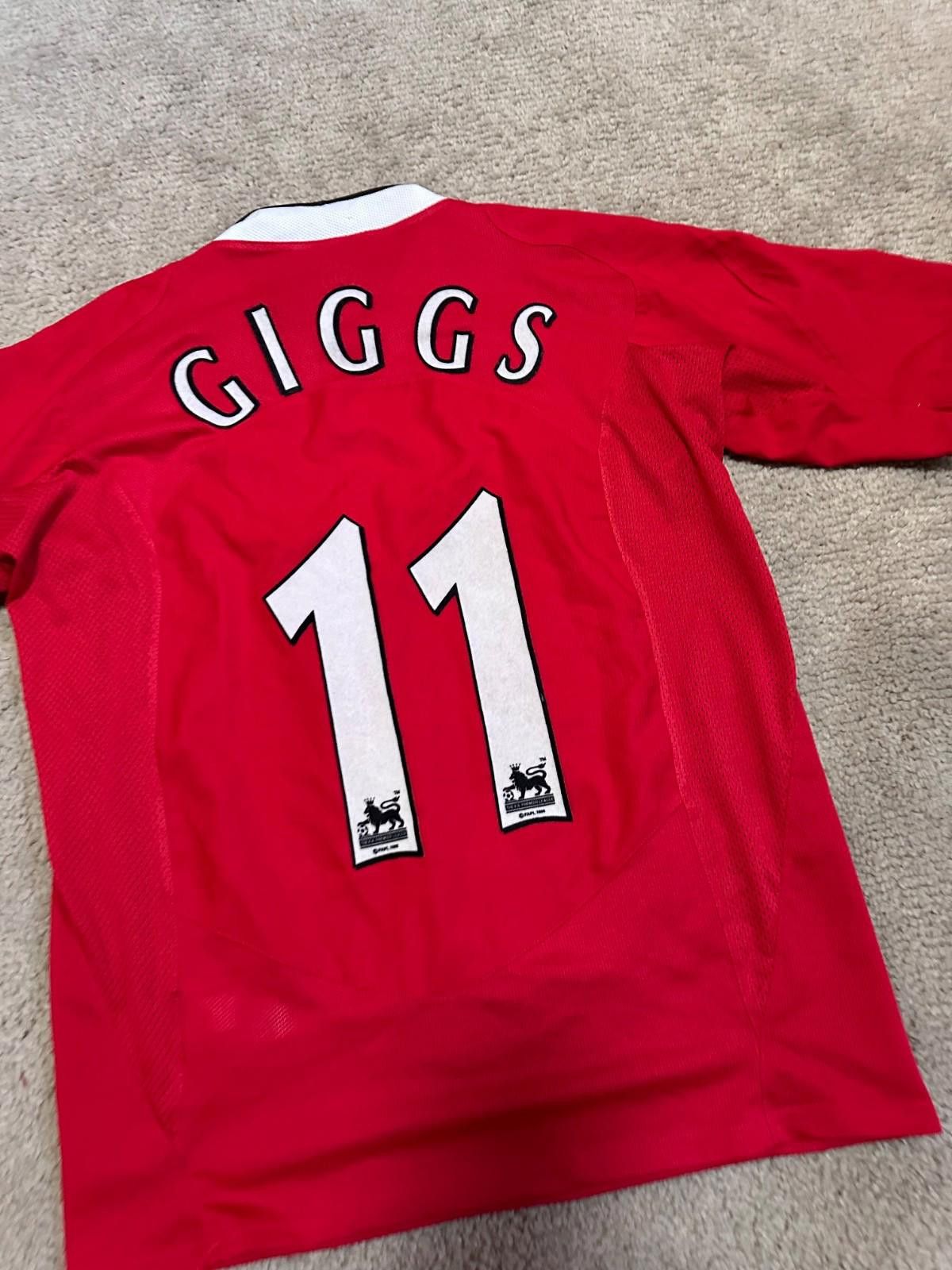 Nike #11 GIGGS Manchester United 2004/06 Football Soccer Jersey Size US M / EU 48-50 / 2 - 8 Thumbnail