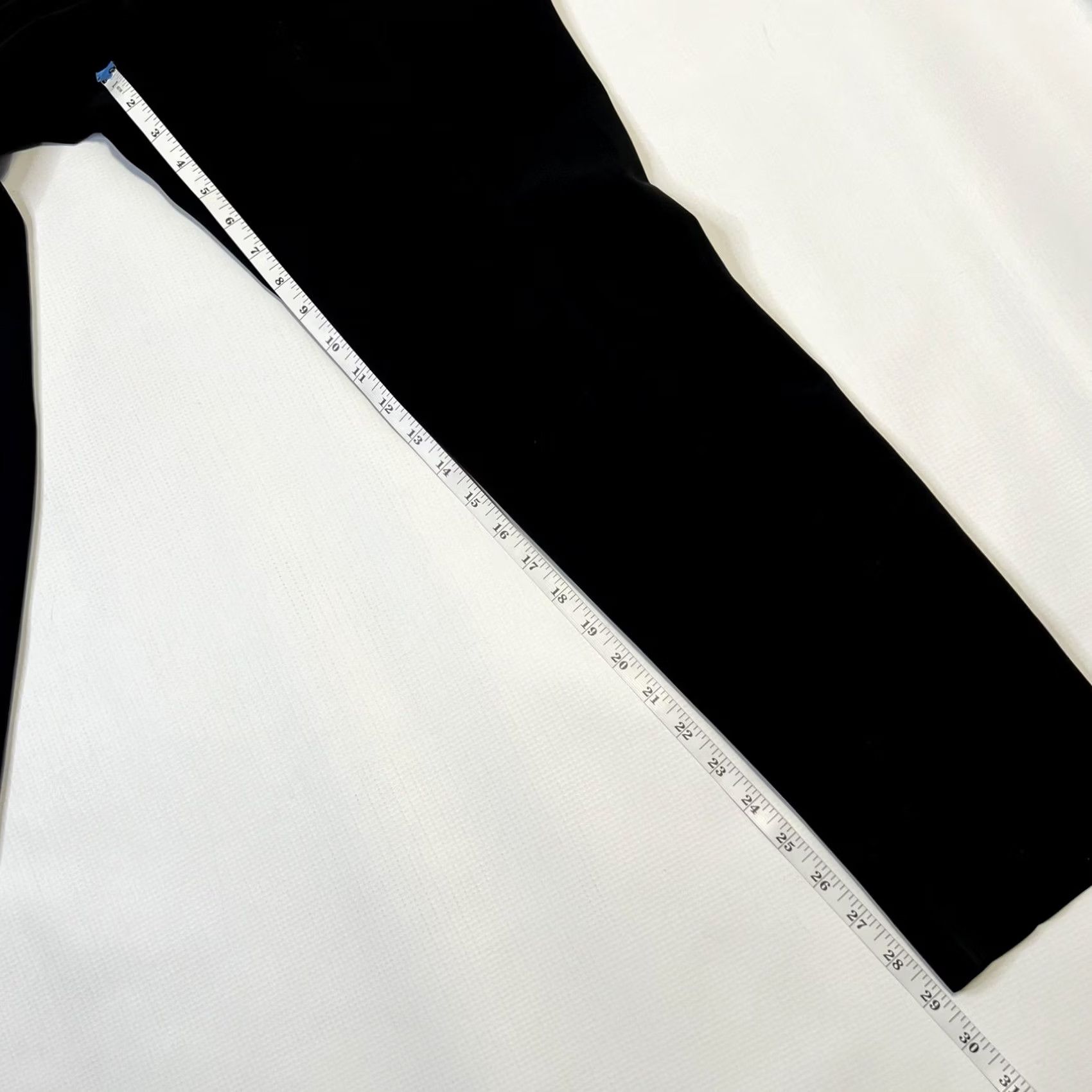 St. John St. John Caviar Pants Womens 6 Black Straight Leg Dress Work Career Size 30" / US 8 / IT 44 - 3 Thumbnail