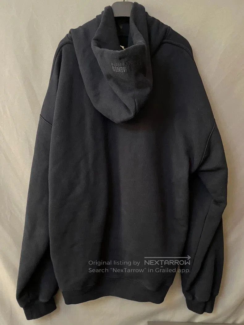 Vetements Vetements 24ss MEDIUM Logo Hoodie. Size US XS / EU 42 / 0 - 3 Thumbnail
