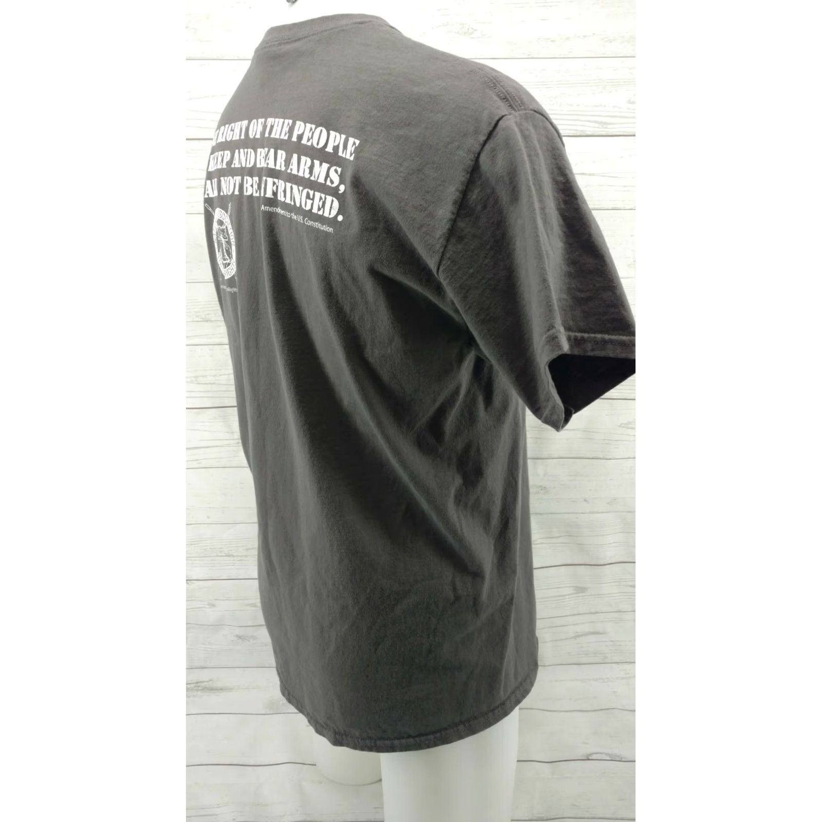 Gildan NRA Don't Tread On Me 2nd Amendment Gun Rights Patriotic T Shirt Gray Large Mens Gildan Short Sleeve Crew Neck Cotton Blend Graphic Tee Vintage: No Size US L / EU 52-54 / 3 - 5 Thumbnail