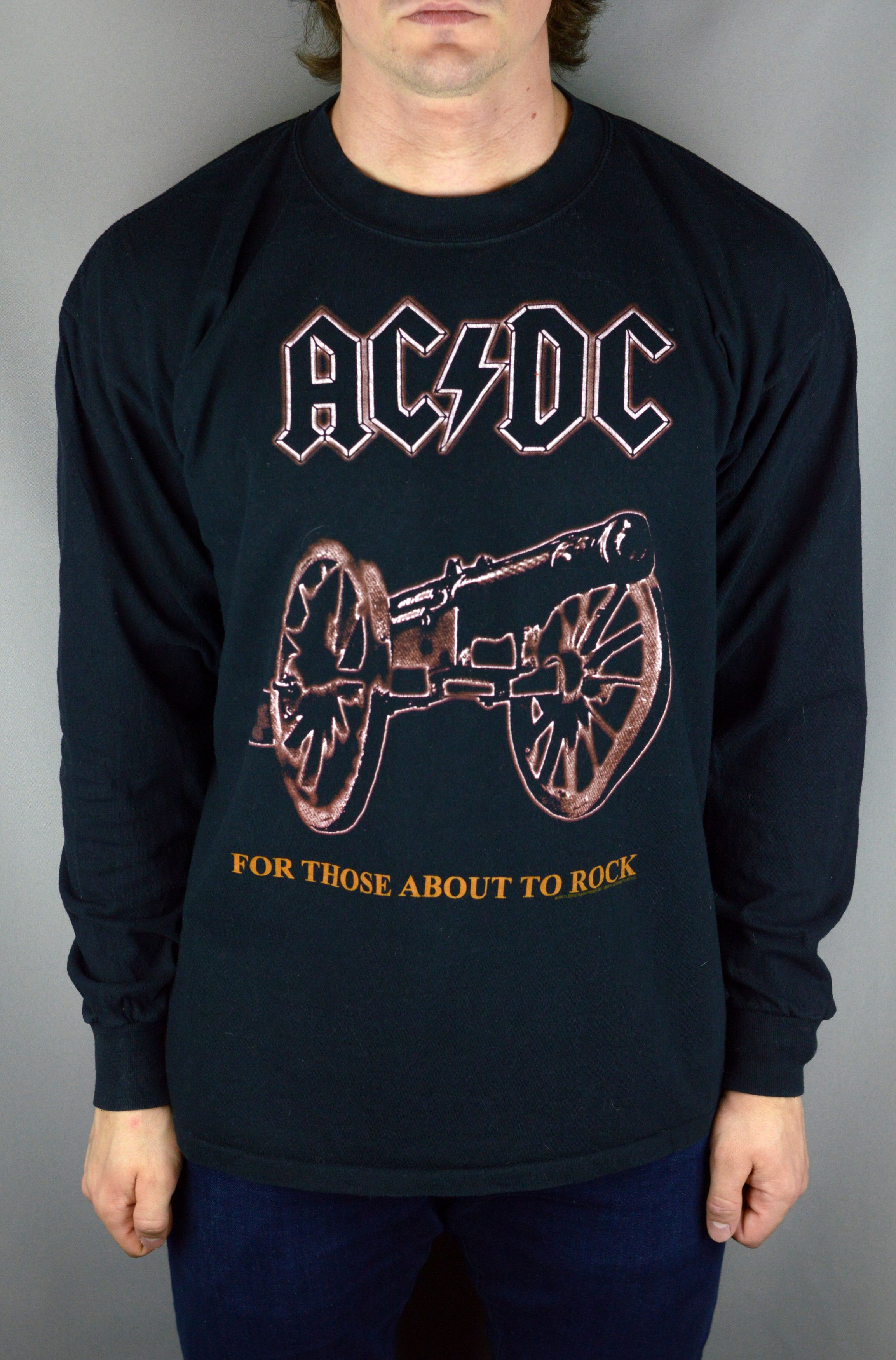 AC/DC × Vintage Vintage AC DC For Those About To Rock 2001 t shirt Size US XL / EU 56 / 4 - 1 Thumbnail