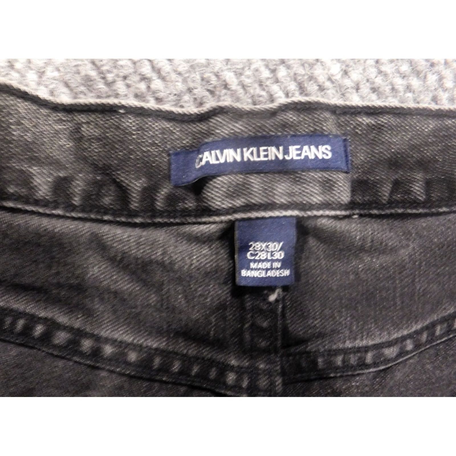 Calvin Klein Calvin Klein Womens Shorts 30 Black Denim Cut-Off Jeans Shorts Closure Zip Floral Comfort Stretch Casual Regular Mid Rise Vintage No Size 30" / US 8 / IT 44 - 4 Thumbnail