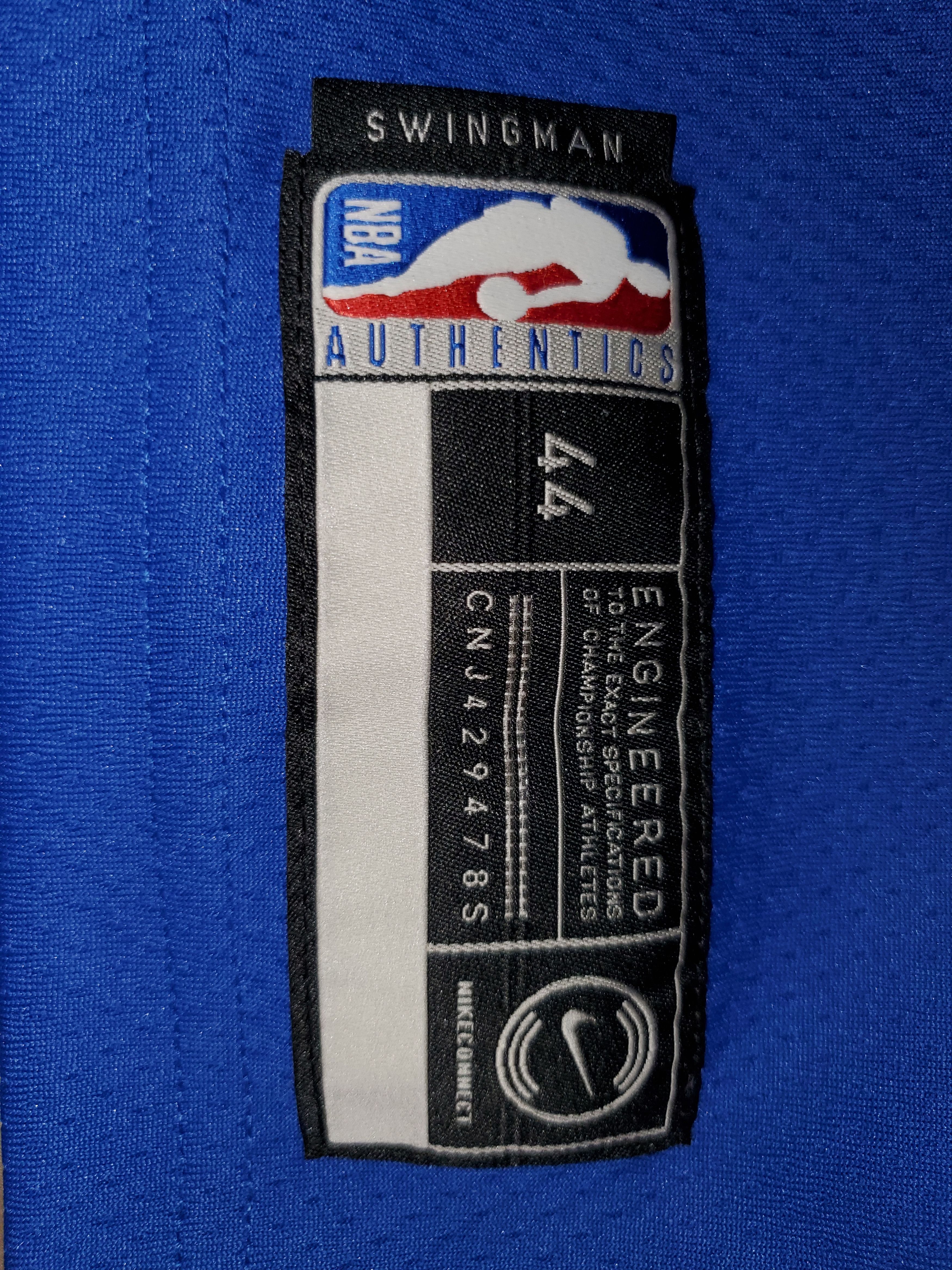 NBA Dallas Mavericks Luka Doncic Jersey Size US M / EU 48-50 / 2 - 3 Thumbnail