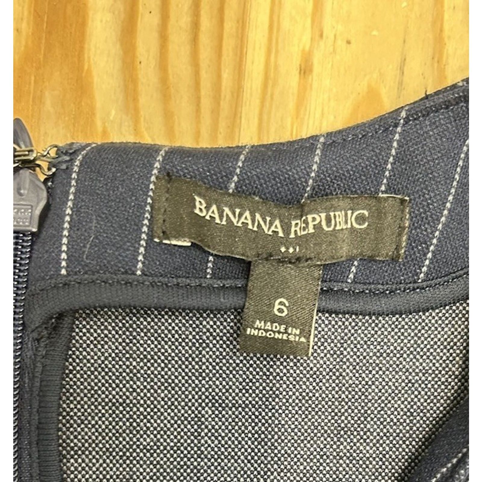 Banana Republic BANANA REPUBLIC CAP SLEEVE V-NECK SHEATH DRESS SIZE 6 Size M / US 6-8 / IT 42-44 - 8 Thumbnail