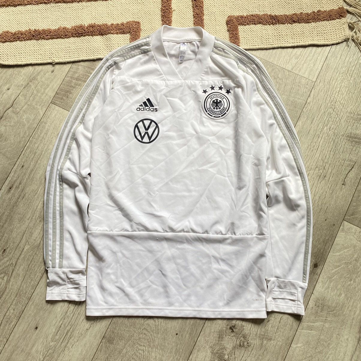 Adidas ADIDAS DEUTSCHER FC VOLKSWAGEN 2018 LONG SLEEVE JERSEY Size US S / EU 44-46 / 1 - 1 Thumbnail