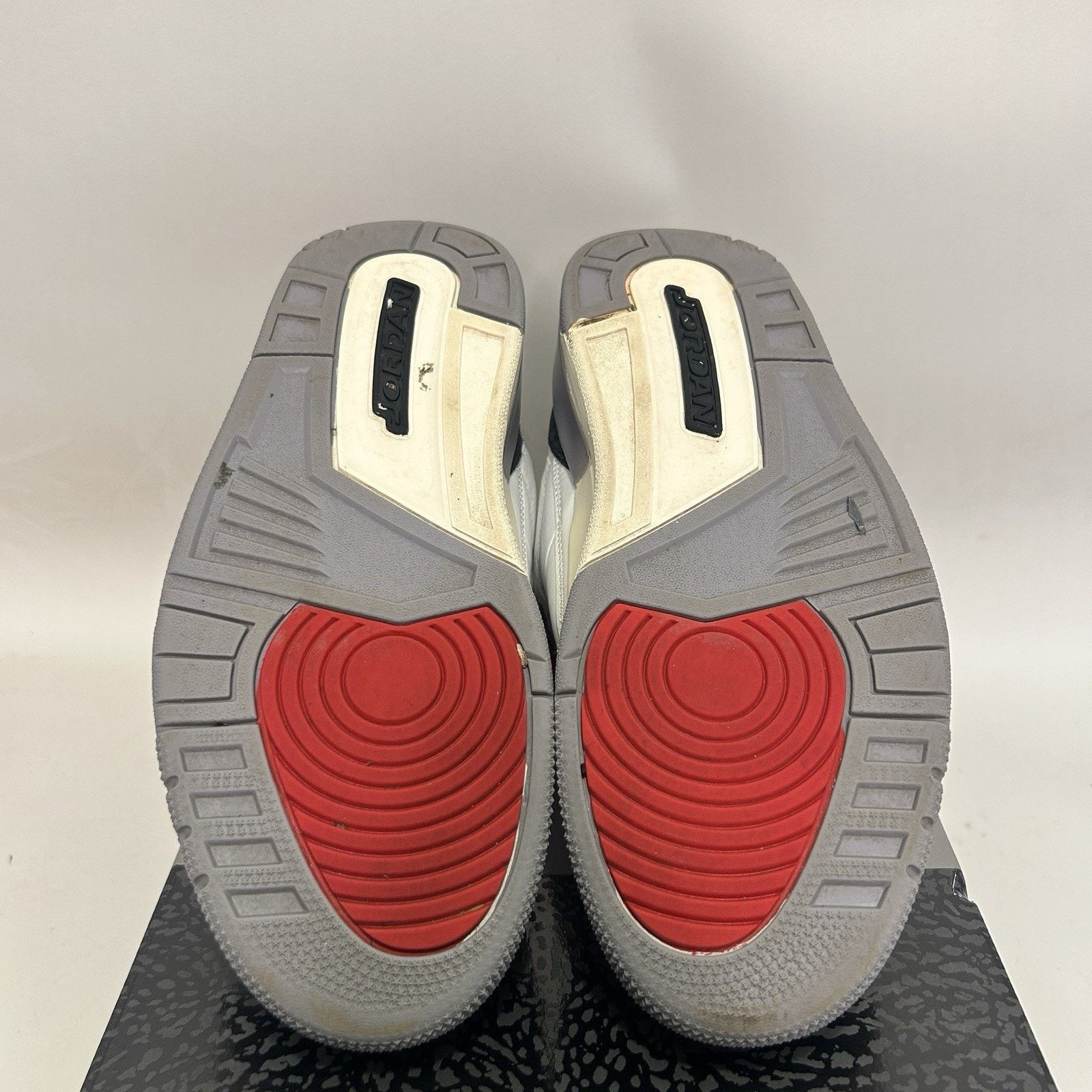 Jordan Brand Nike Air Jordan 3 Retro OG “Cement Grey” Size US 8.5 / EU 41-42 - 7 Thumbnail