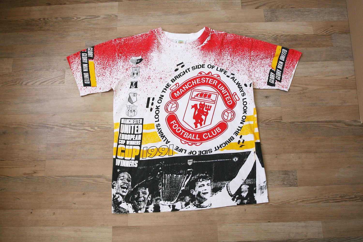 Vintage Vintage 90s Manchester United AOP Graphic T shirt XL Rare Size US L / EU 52-54 / 3 - 1 Thumbnail
