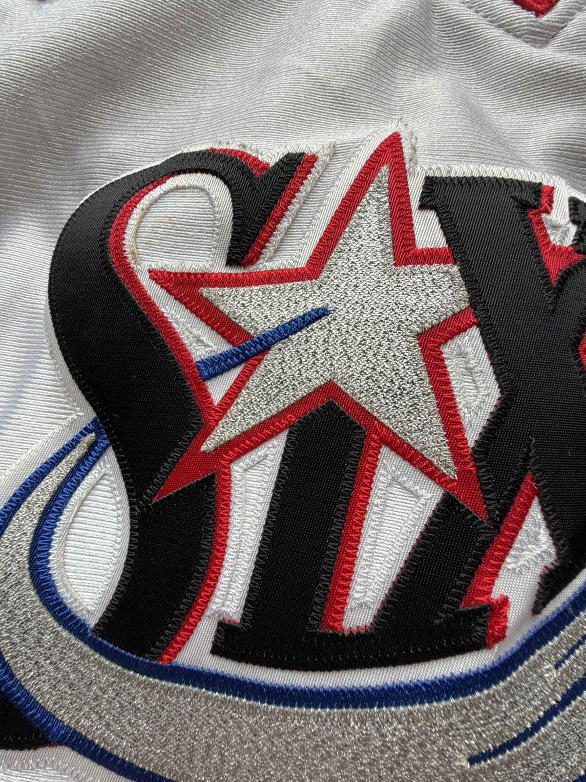 Mitchell & Ness Mitchell & Ness 76ers Allen Iverson 2001 Authentic Jersey Size US M / EU 48-50 / 2 - 3 Thumbnail