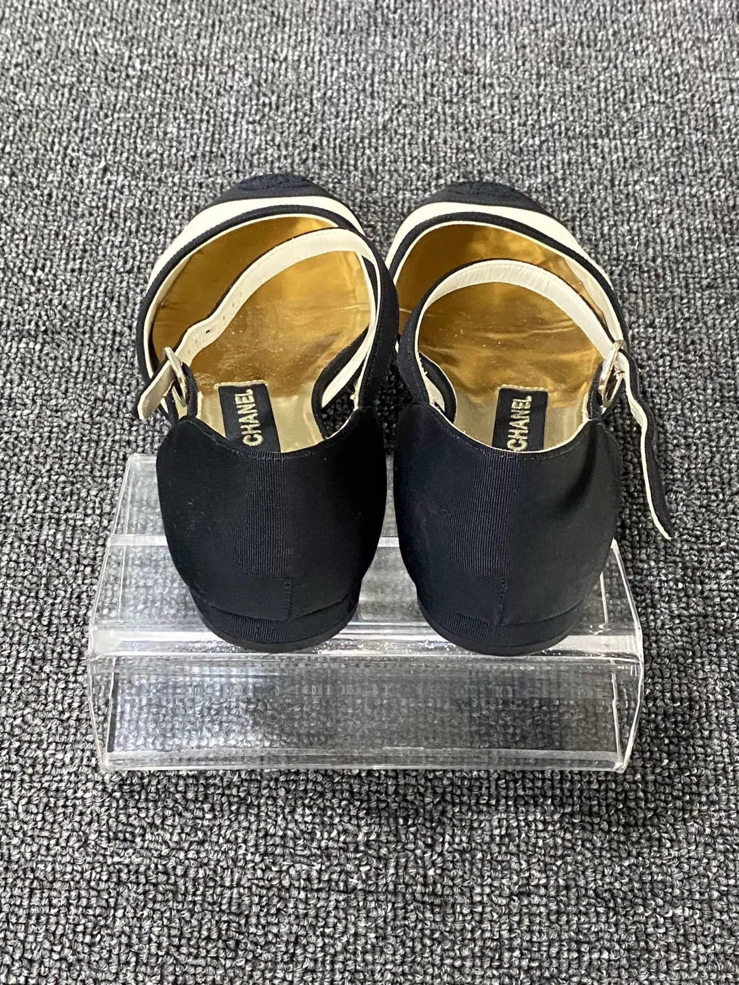 Chanel Chanel Black & White Color Blocked Ballet Flats 36 Size US 5.5 / IT 35.5 - 5 Thumbnail