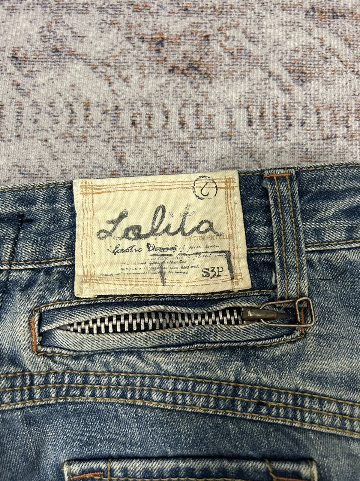 If Six Was Nine Lolita Distressed Doublle Pocket back Short Jeans Size US 33 - 14 Thumbnail