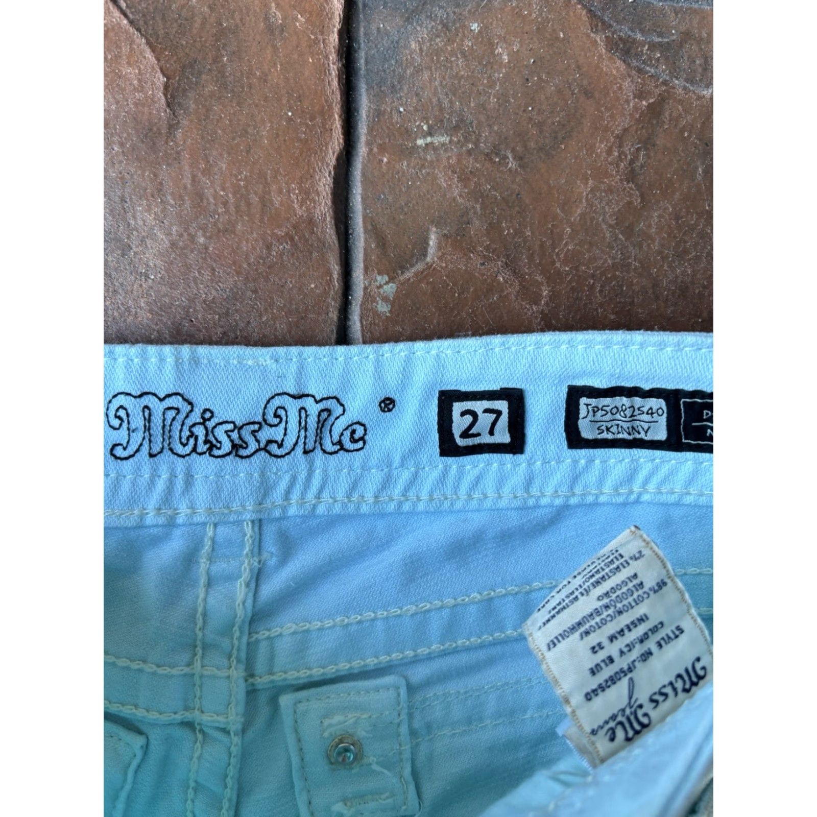 Miss Me VINTAGE Miss Me Jeans Skinny Cross Embroidery Studded Wings Women's 27 Low Rise Blue Denim 5-Pocket Logo Rhinestone Size 27 Girls Mens Womens Size 27" / US 4 / IT 40 - 3 Thumbnail
