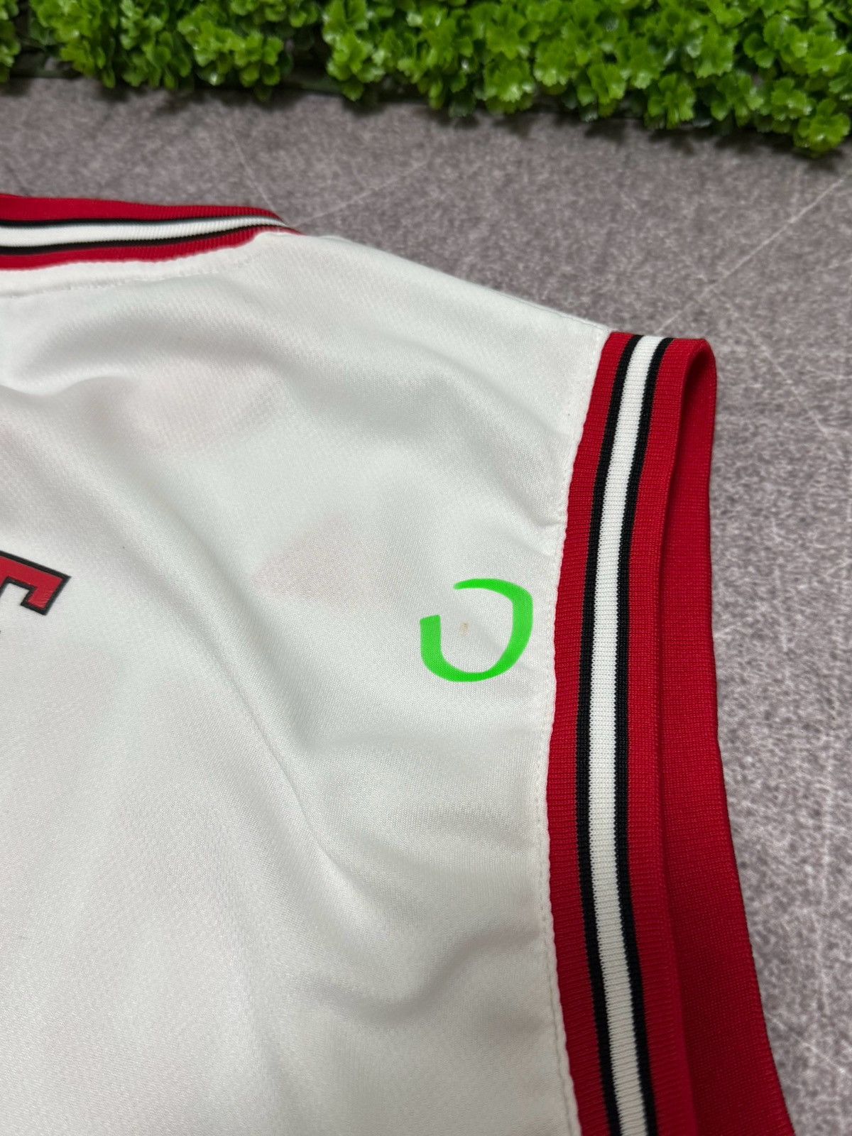 Adidas Adidas ROSE Chicago Bulls Jersey 2012 Size US XL / EU 56 / 4 - 5 Thumbnail