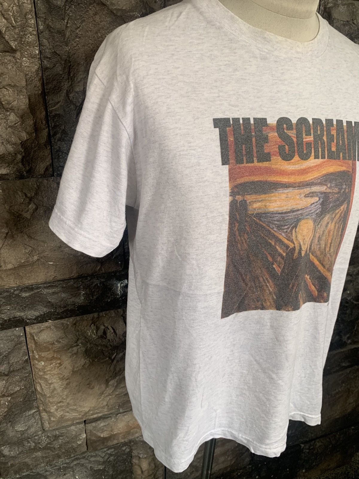 Arts & Science Vintage The Scream Edward Munich Otsuka Museum Of Art Tshirt Size US M / EU 48-50 / 2 - 5 Thumbnail