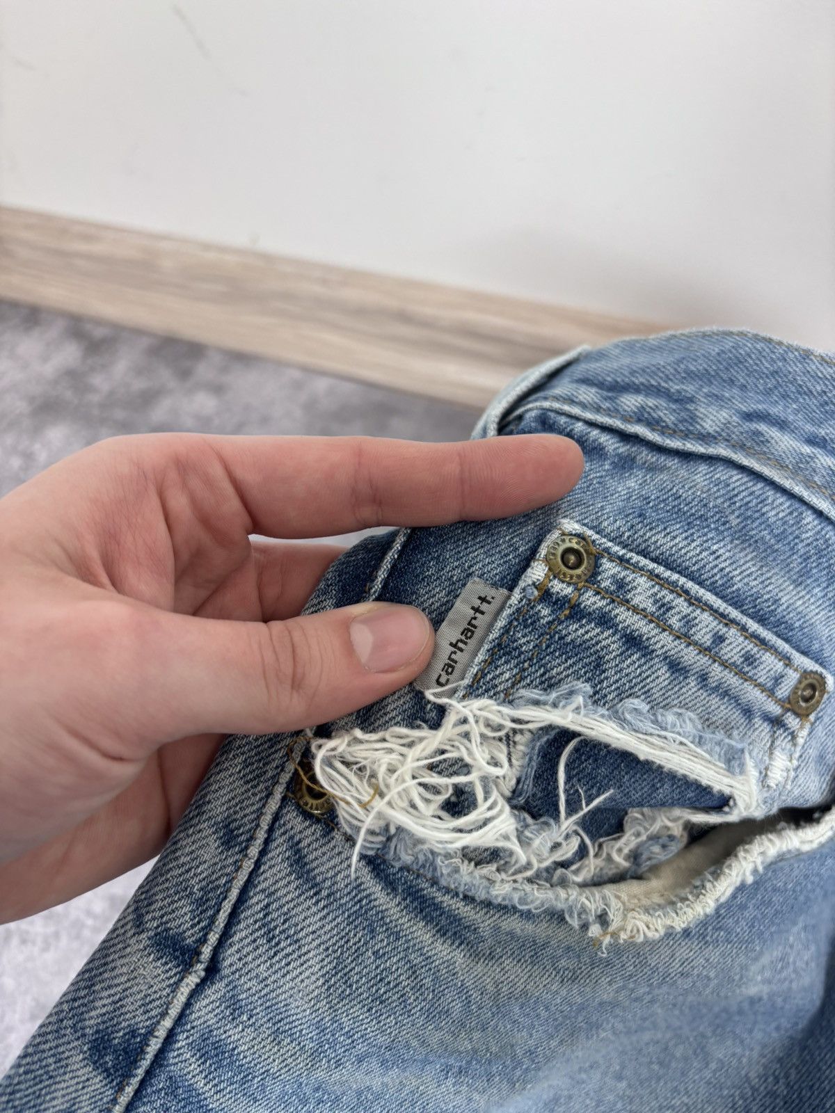 Carhartt Carhartt Men’s Denim Jeans Faded Blue Distressed Workwear Size US 34 / EU 50 - 17 Thumbnail