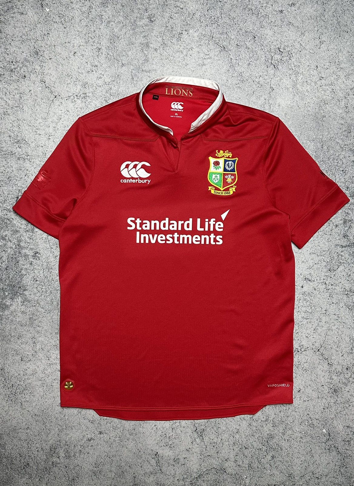 Dirndlbluse Damen Mit Spitze - V-Ausschnitt Trachtenbluse In Weiß/Schwarz Für Oktoberfest