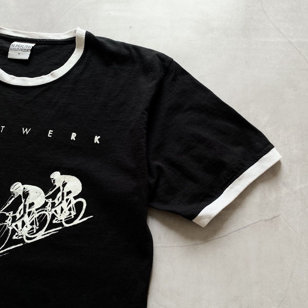Band Tees Rare Kraftwerk Big Logo Cyclists Archive Band T-shirt Tee Size US S / EU 44-46 / 1 - 4 Thumbnail