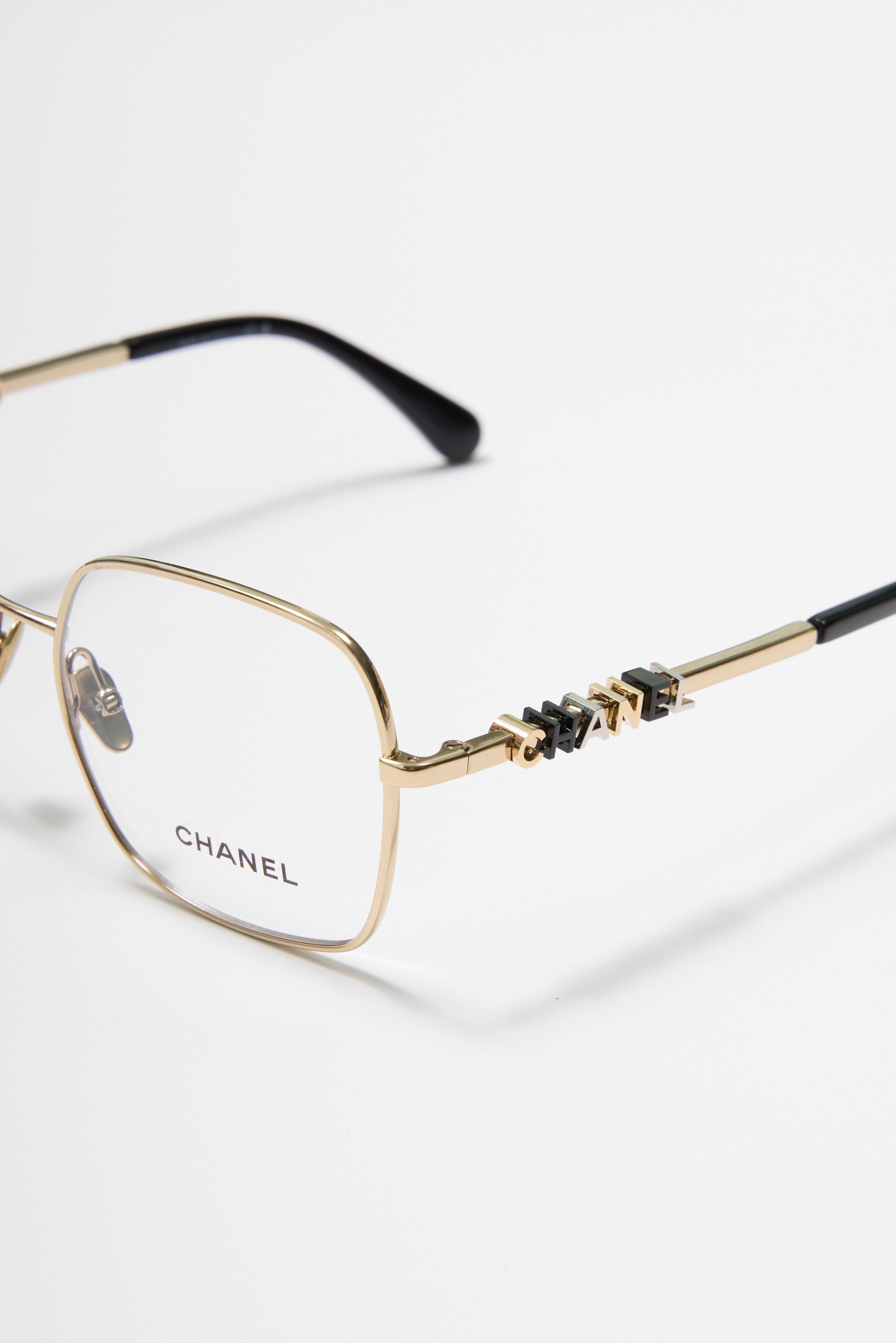 Chanel CHANEL 0CH2215 C395 Sunglasses GOLD Size ONE SIZE - 4 Thumbnail