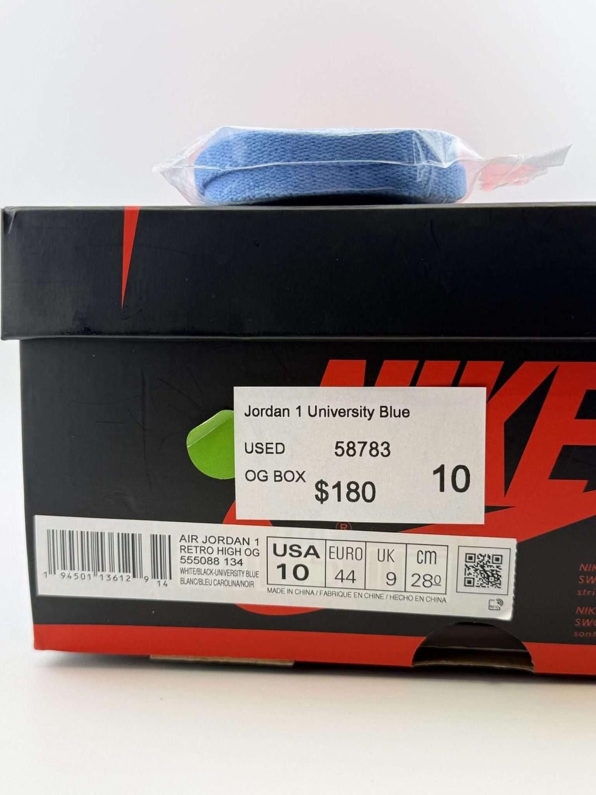 Nike Air Jordan 1 University Blue US 10 Used with Box 555088-134 Size US 9 / EU 42 - 7 Thumbnail