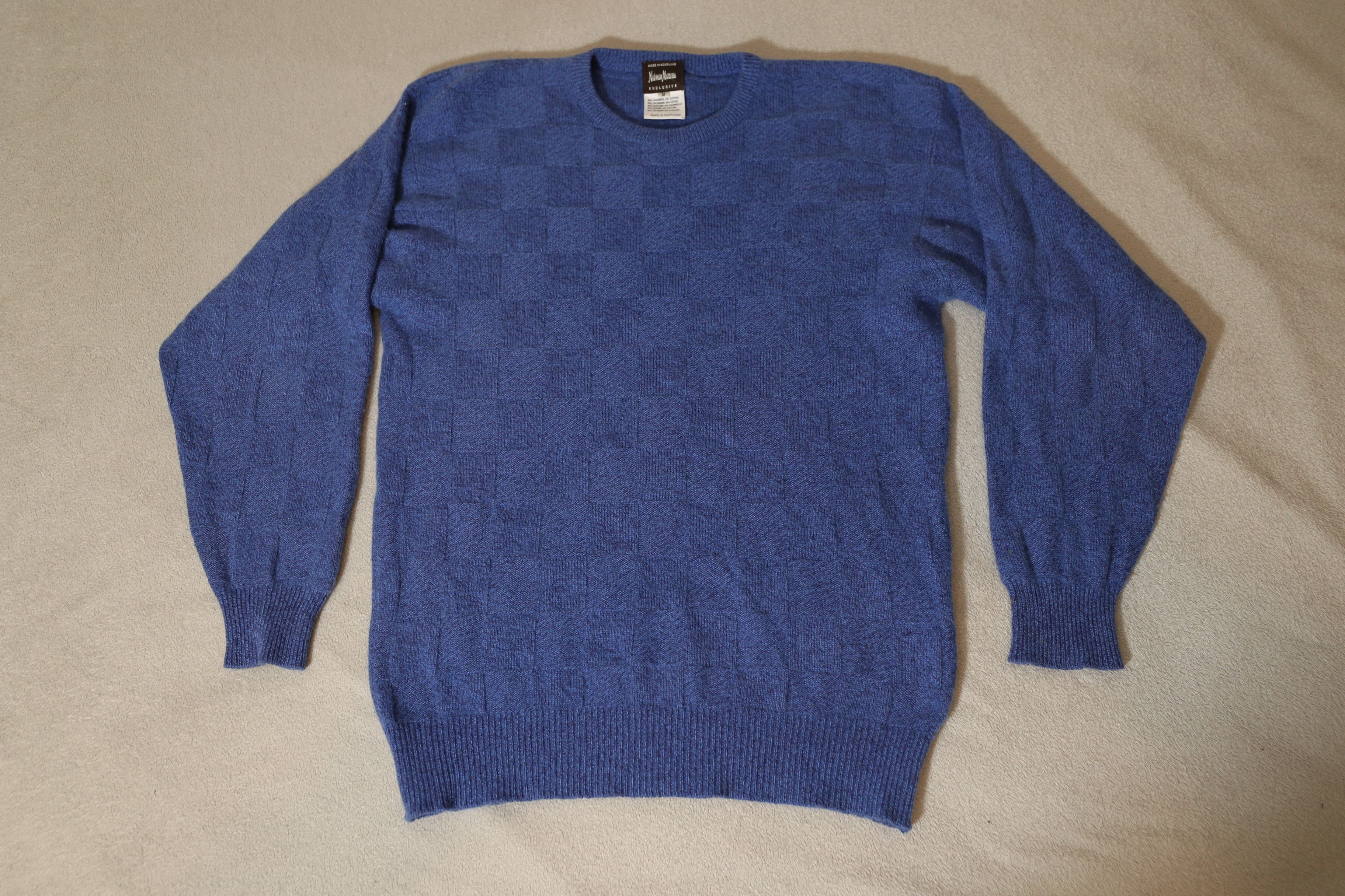 Neiman Marcus Neiman Marcus Blue Square Cashmere Sweater (M) Size US M / EU 48-50 / 2 - 3 Thumbnail