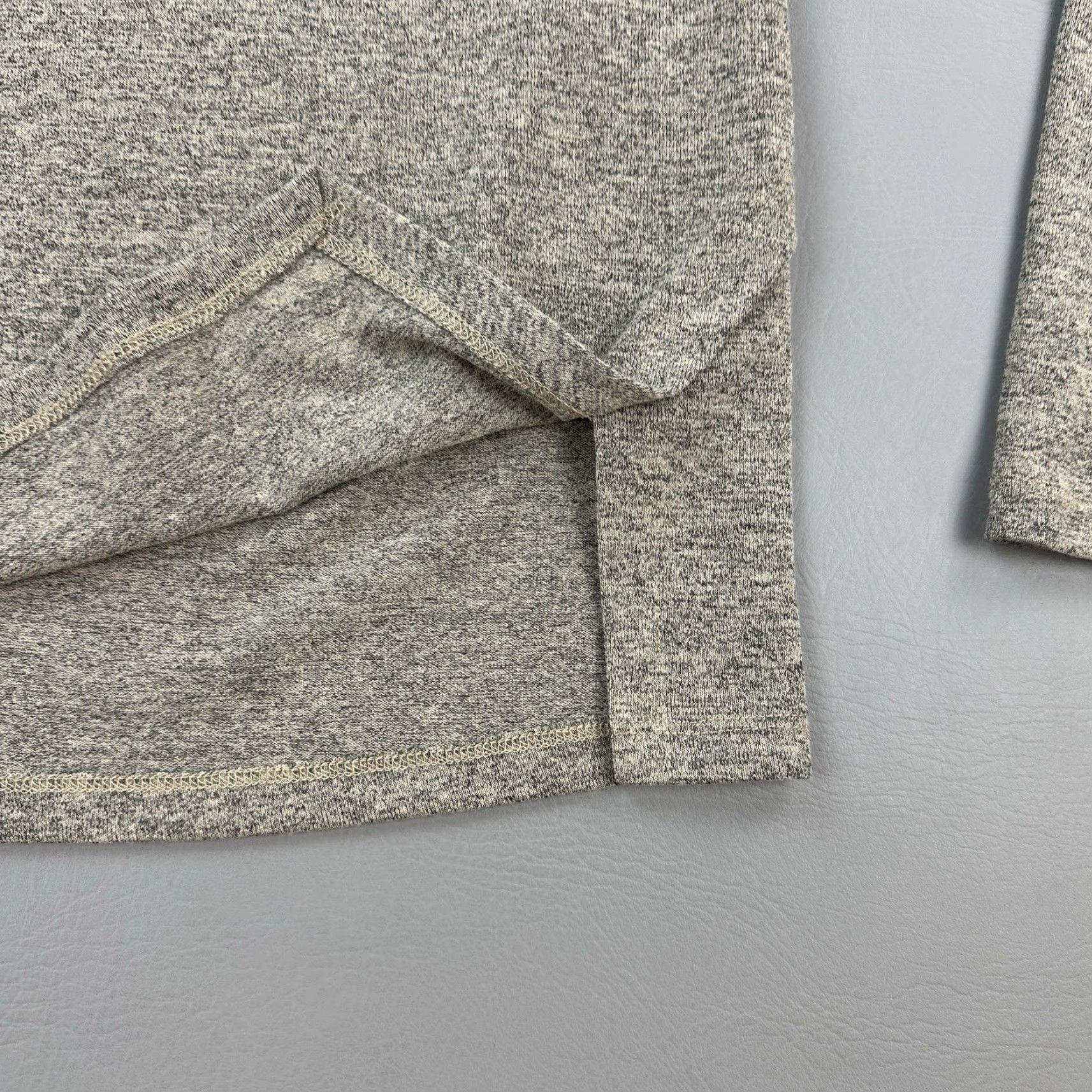 Vintage Clara Sun Woo Top Women’s Small Heathered Oatmeal Turtleneck Cowl Stretch USA Shirt Ladies Small Heathered Oatmeal Turtleneck Cowl Stretch USA Size S / US 4 / IT 40 - 3 Thumbnail