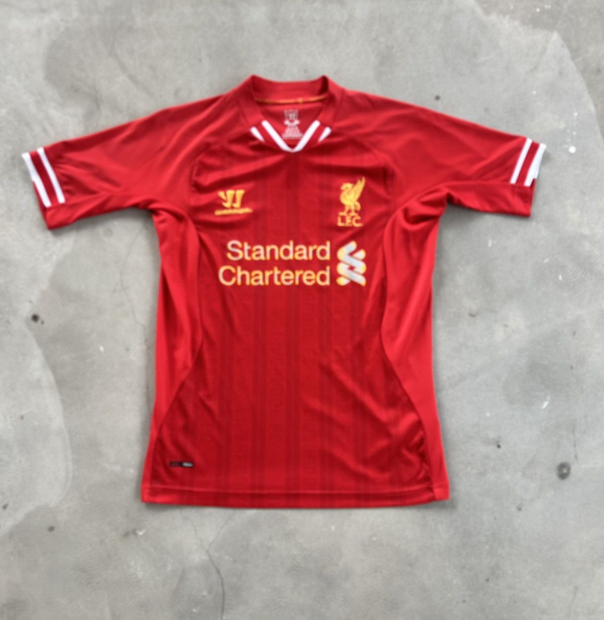 Vintage VINTAGEWARRIOR LIBERPOOL 13/14 HOME FOTBALL JERSEY Size US S / EU 44-46 / 1 - 1 Thumbnail
