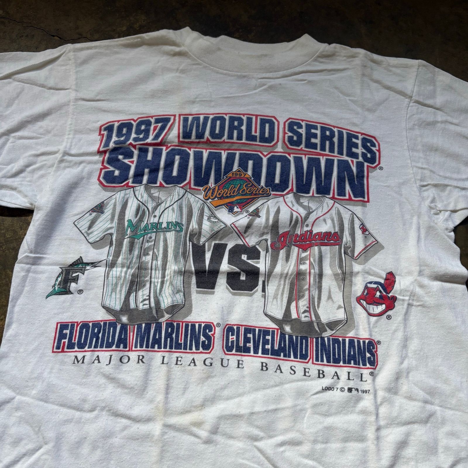 MLB Vintage 97 World Series Rivals Marlins Indians T-shirt Size US M / EU 48-50 / 2 - 2 Thumbnail