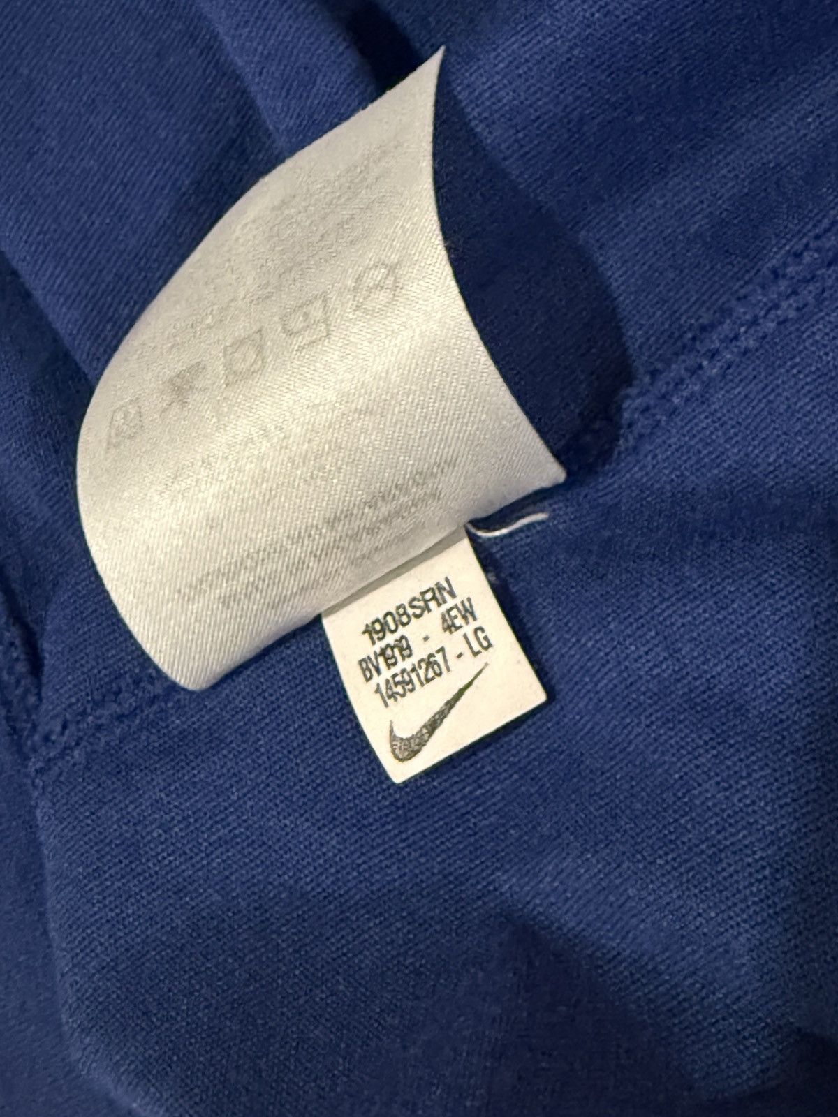 Nike NIKE SWOOSH TEE SHIRT Size US L / EU 52-54 / 3 - 5 Thumbnail