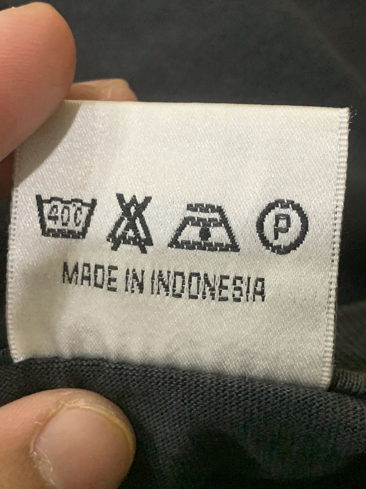 Vintage Vintage Indonesian T-Shirt Size US M / EU 48-50 / 2 - 12 Thumbnail