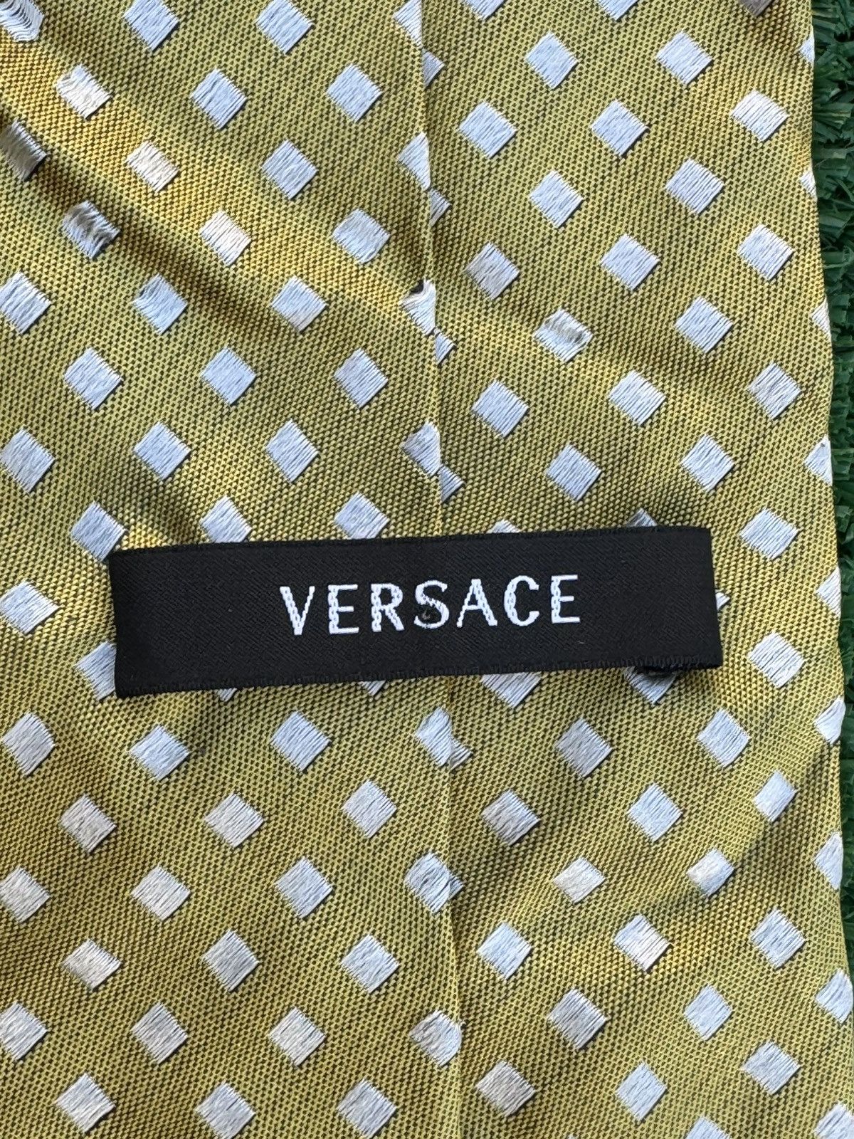 Versace Versace Silk Tie Yellow and White Polka Dot Size ONE SIZE - 6 Thumbnail