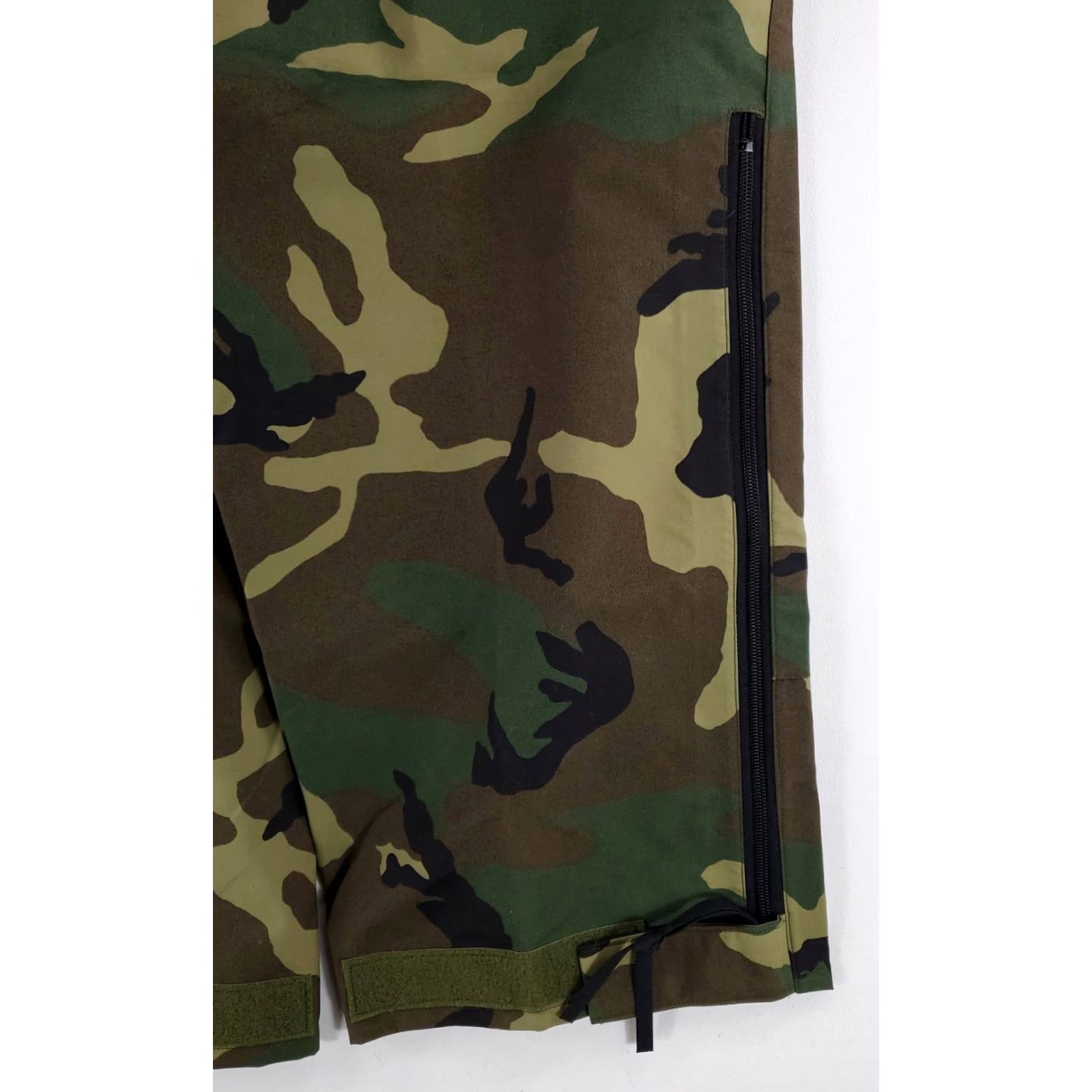 Vintage US Military Extended Cold Weather Trouser Woodland Camo GTX Mens L Reg NWT Size US 33 - 4 Thumbnail
