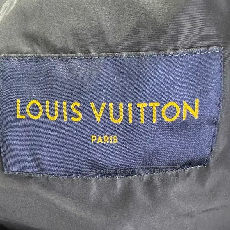 Louis Vuitton Louis Vuitton Embossed dark pattern presbyopia full print Size US L / EU 52-54 / 3 - 3 Thumbnail