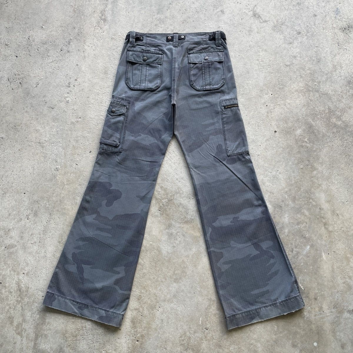 Polo Ralph Lauren Vintage Polo Ralph Lauren Flare Faded Camo Cargo Pants Size US 30 / EU 46 - 12 Thumbnail