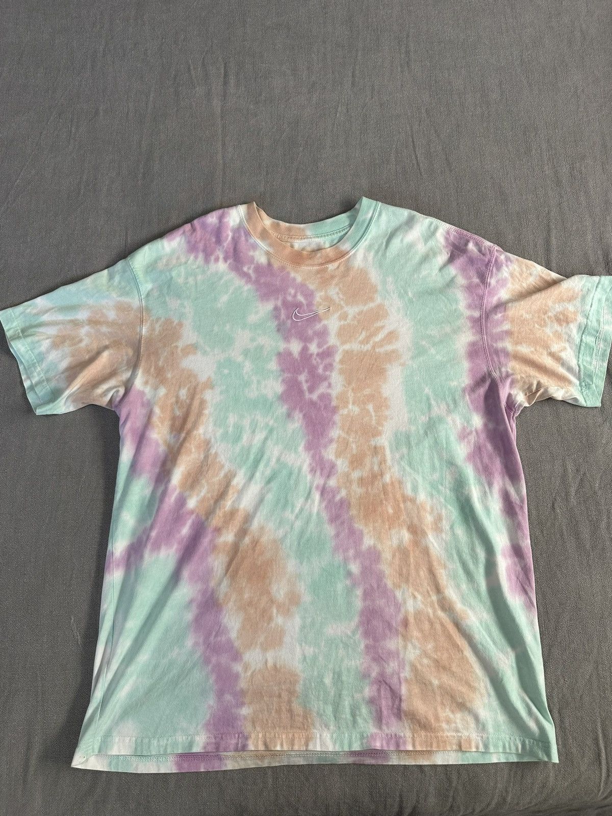 Nike Nike Tie Dye Small Swoosh Tee Size US L / EU 52-54 / 3 - 1 Thumbnail