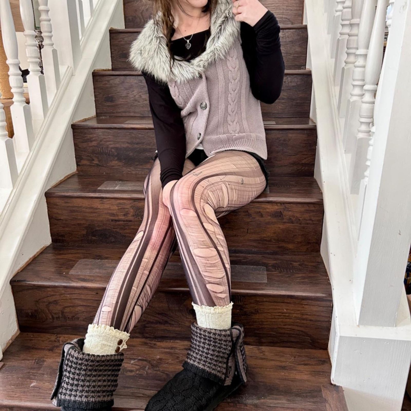 Ann Taylor gray boho gyaru knit faux fur vest Size L / US 10 / IT 46 - 7 Thumbnail