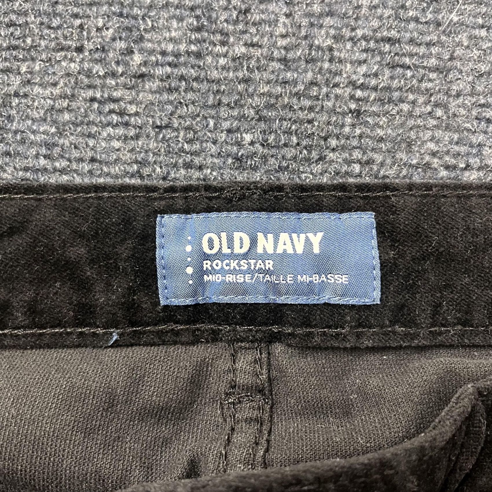 Old Navy Old Navy Rockstar Pants Womens 14 Black Corduroy Skinny Mid Rise Stretch Jegging Pants Women's Casual 14 Regular Black Corduroy Skinny Jegging T85 Size 36" / US 14 / IT 50 - 3 Thumbnail