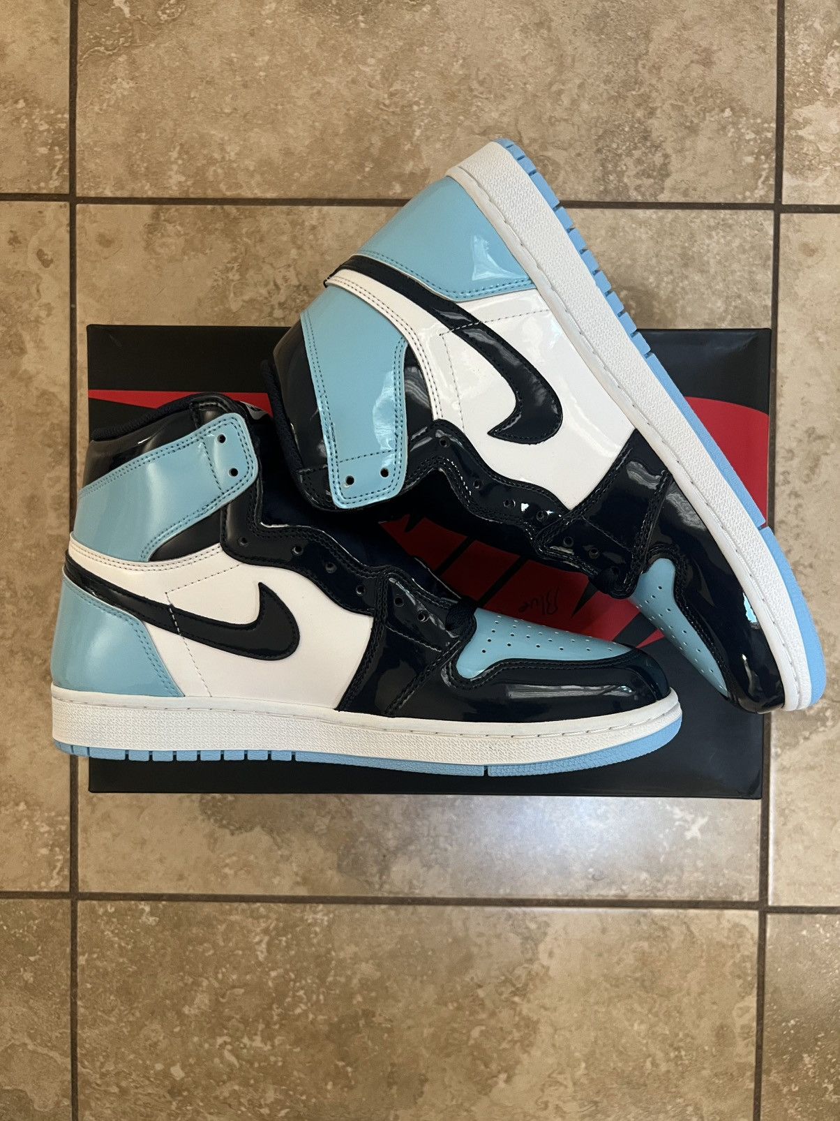 Jordan Brand Jordan 1 Retro “Blue Chill” Size US 10 / IT 40 - 2 Thumbnail