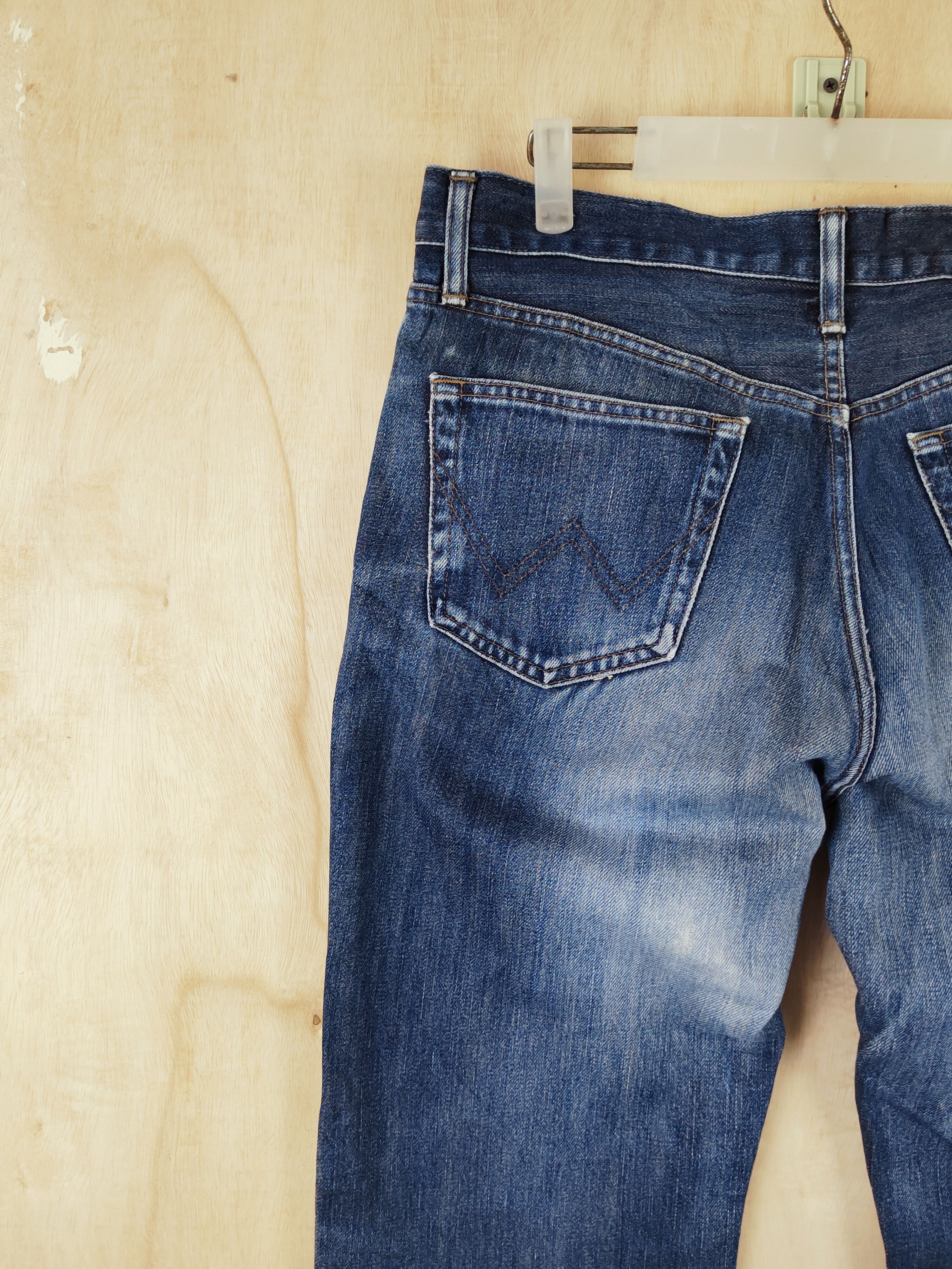 Edwin Edwin Dark Blue Distressed Ripped Jeans #S2653 Size US 33 - 10 Thumbnail