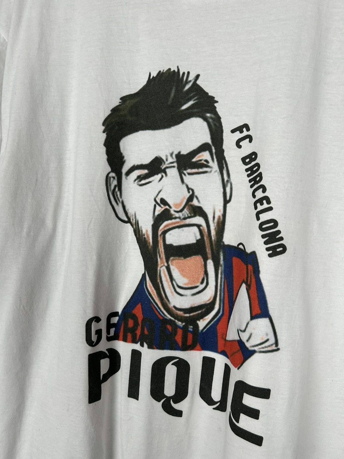 Vintage FC Barcelona Gerard Pique Football Soccer Tee Jersey Size US XL / EU 56 / 4 - 3 Thumbnail