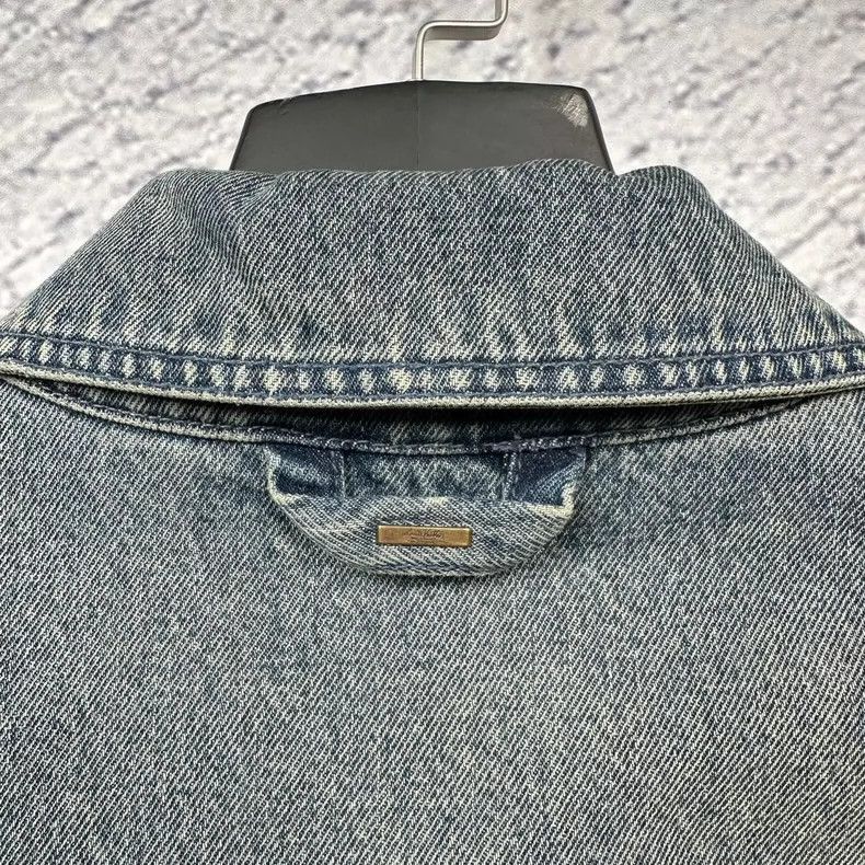 Louis Vuitton Louis Vuitton FW23 Logo Embossed Single-Breasted Short Slee Size US XXL / EU 58 / 5 - 5 Thumbnail