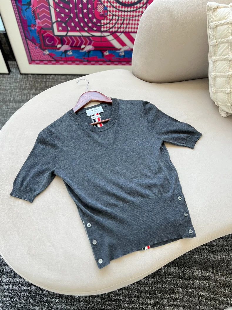 Thom Browne Thom Browne Cotton round neck short sleeves Size XS / US 0-2 / IT 36-38 - 1 Thumbnail