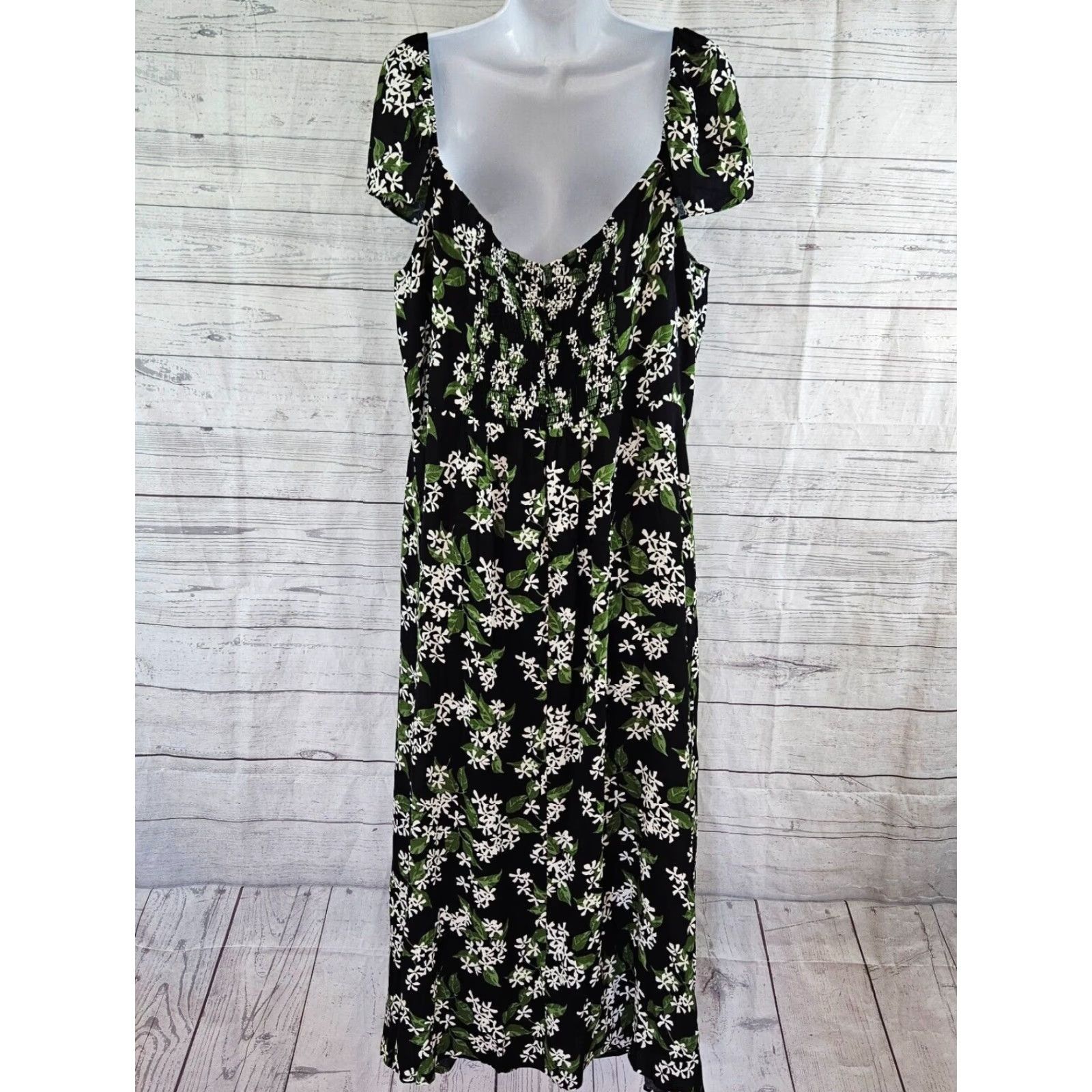 Reformation Reformation Baxley Dress Womens Sz 18 Black Green Floral Smocked Short Sleeve Size 40" / US 18 - 3 Thumbnail