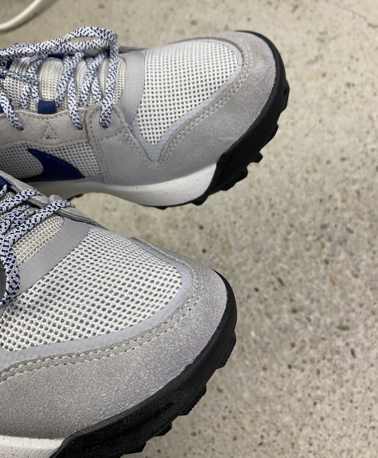Nike ACG Nike acg lowcate trekking shoes mountains navy grey Size US 5.5 / EU 38 - 6 Thumbnail