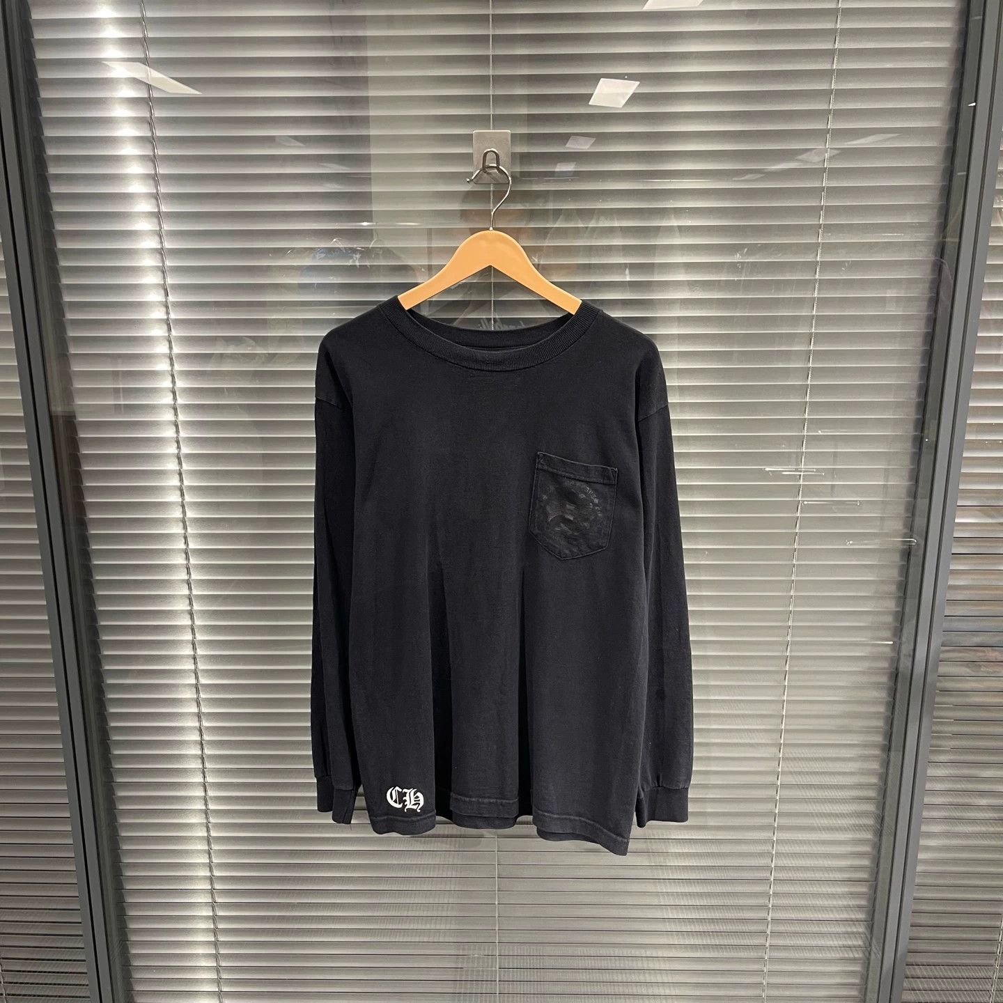 Chrome Hearts Chrome Hearts Cross Back Print Pocket Logo LS M 95New w/H Size US M / EU 48-50 / 2 - 1 Thumbnail