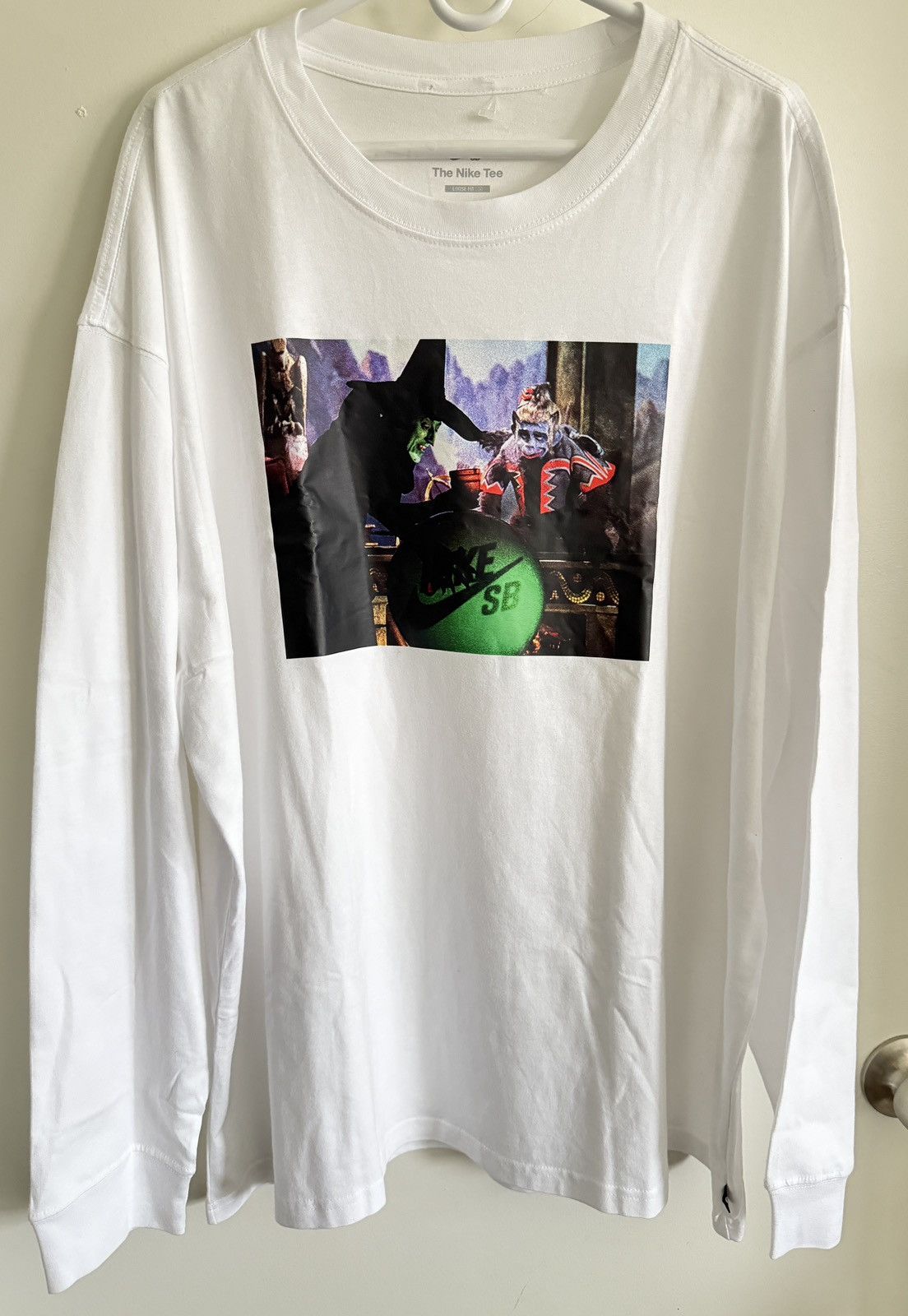 Nike NEW Nike SB Wizard of Oz 85th Anniversary Skate Jam shirt Size US XXL / EU 58 / 5 - 2 Thumbnail