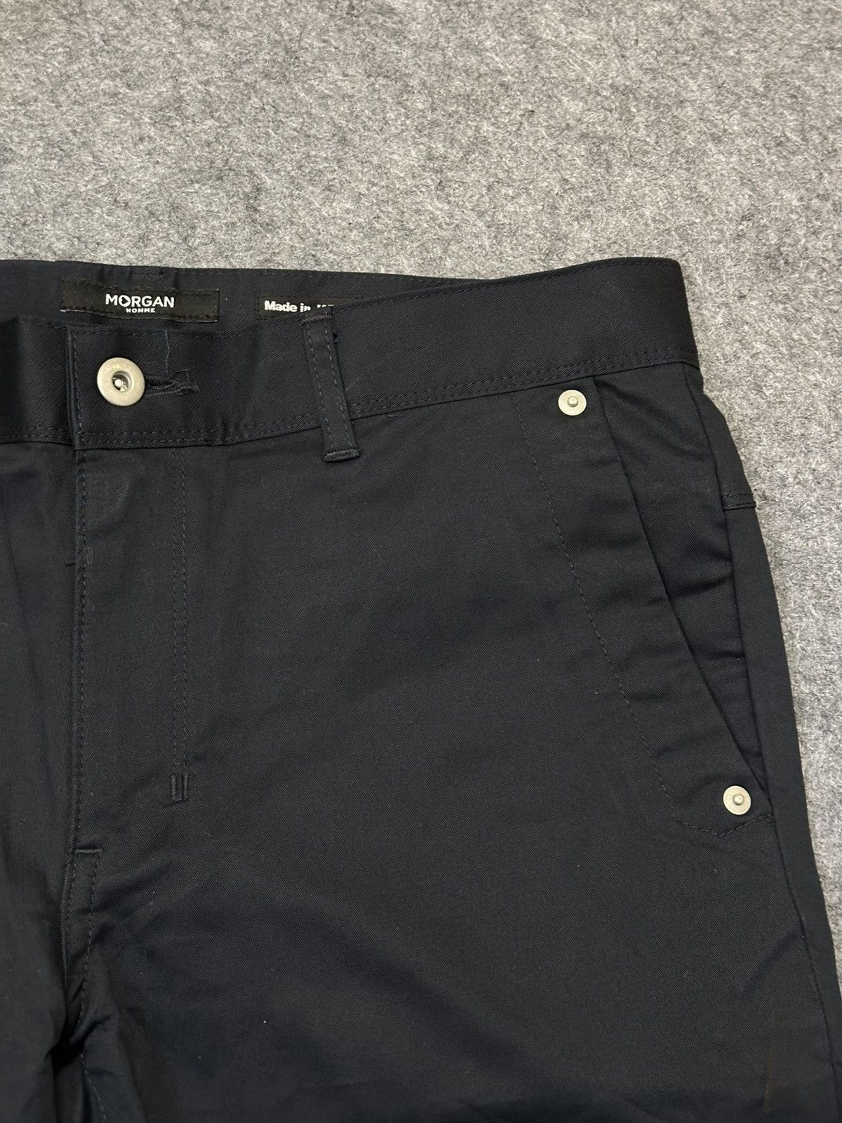 Morgan Homme Morgan Homme men's chinos featuring a classic button. Size US 32 / EU 48 - 4 Thumbnail