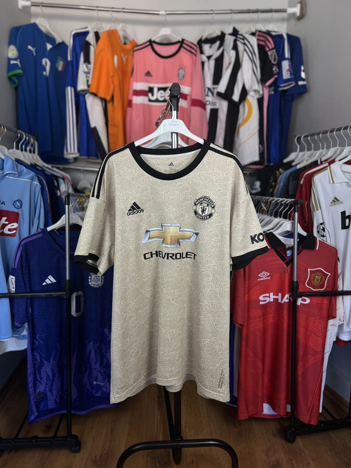 Adidas Soccer Jersey Manchester United 2019/20 Bruno Fernandes #19 Size US XL / EU 56 / 4 - 2 Thumbnail